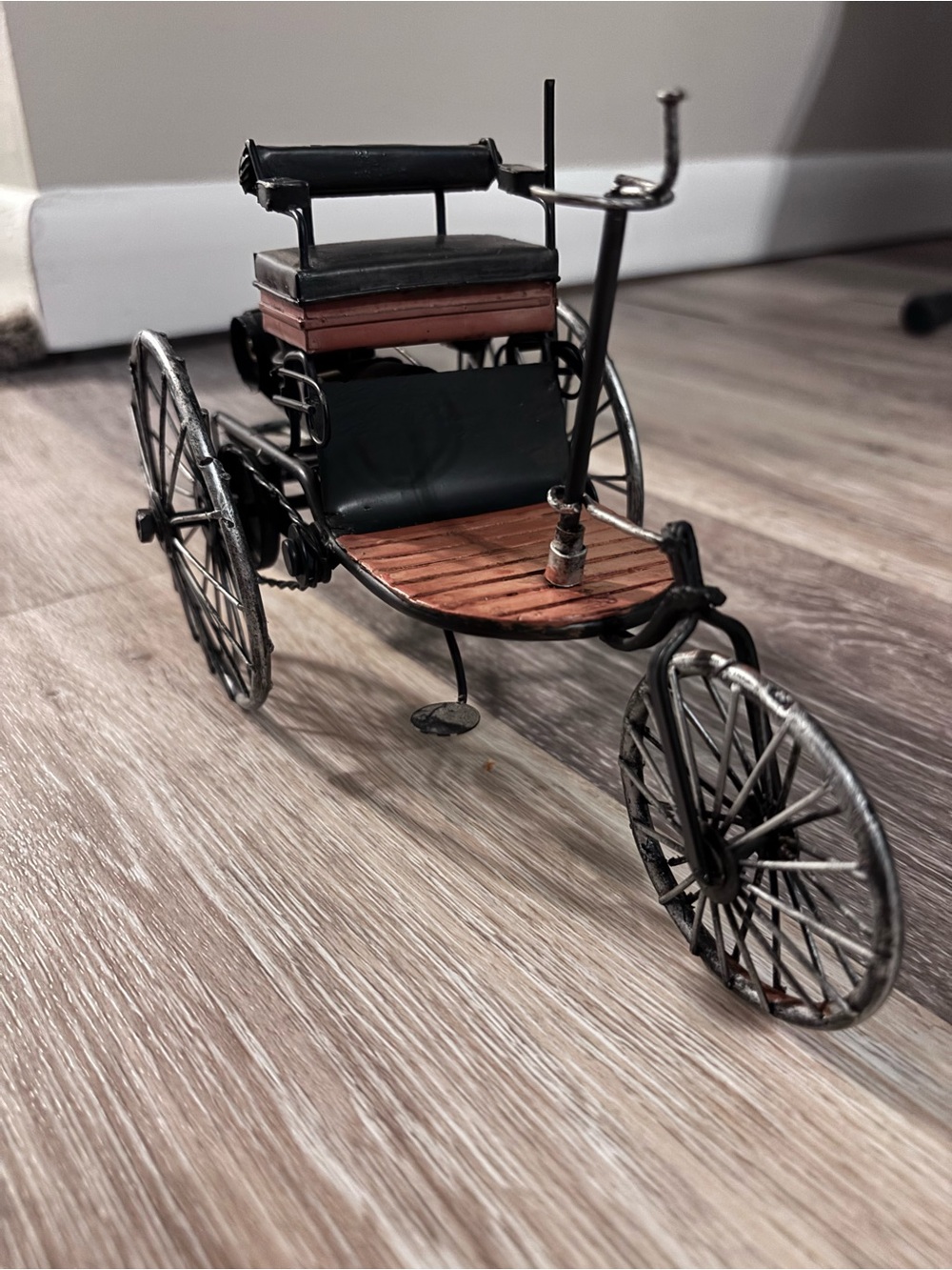 Vintage Replica 1886 Benz Motor wagon
